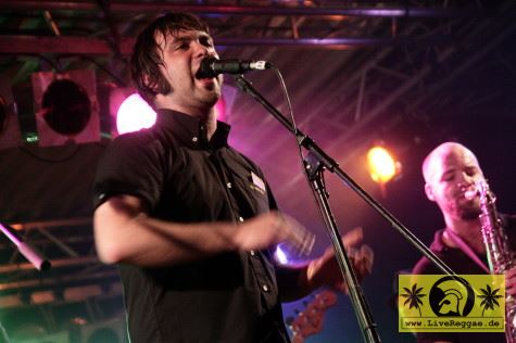 The Moon Invaders (B) This Is Ska Festival - Wasserburg, Rosslau - 27. Juni 2009 (17).jpg